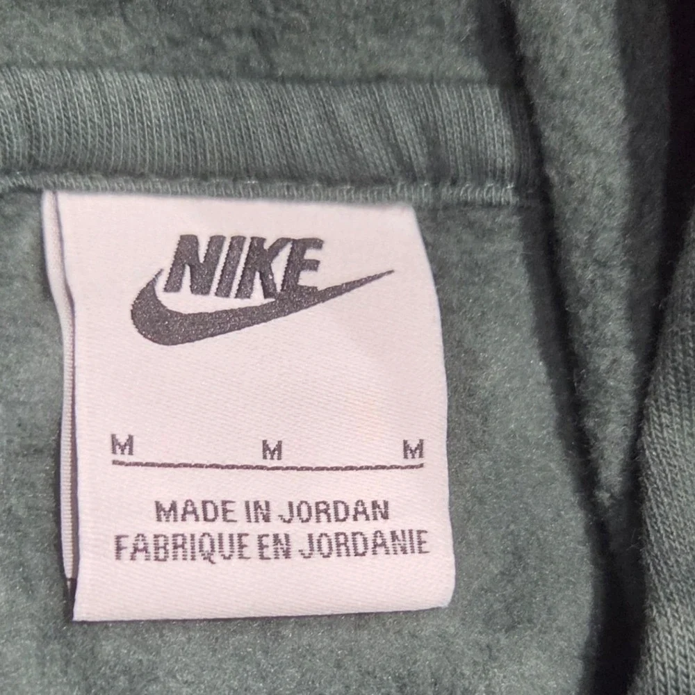Nike Kids Green Pullover Hoodie Fleece Sweatshirt Graphic Logo Size Medium M